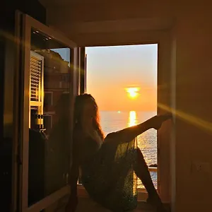  Apartment Ciao Bella Seafront Italy